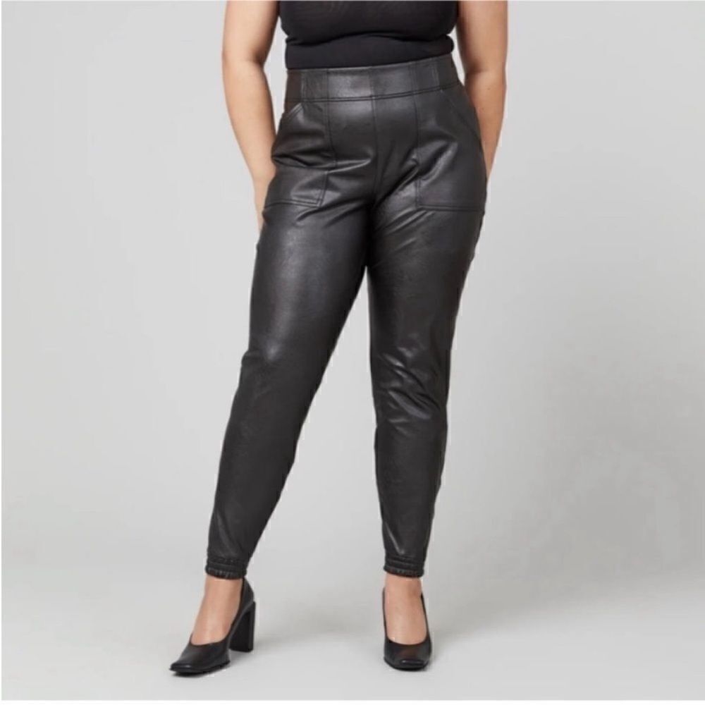 Spanx Leather Like Jogger Pants sz L